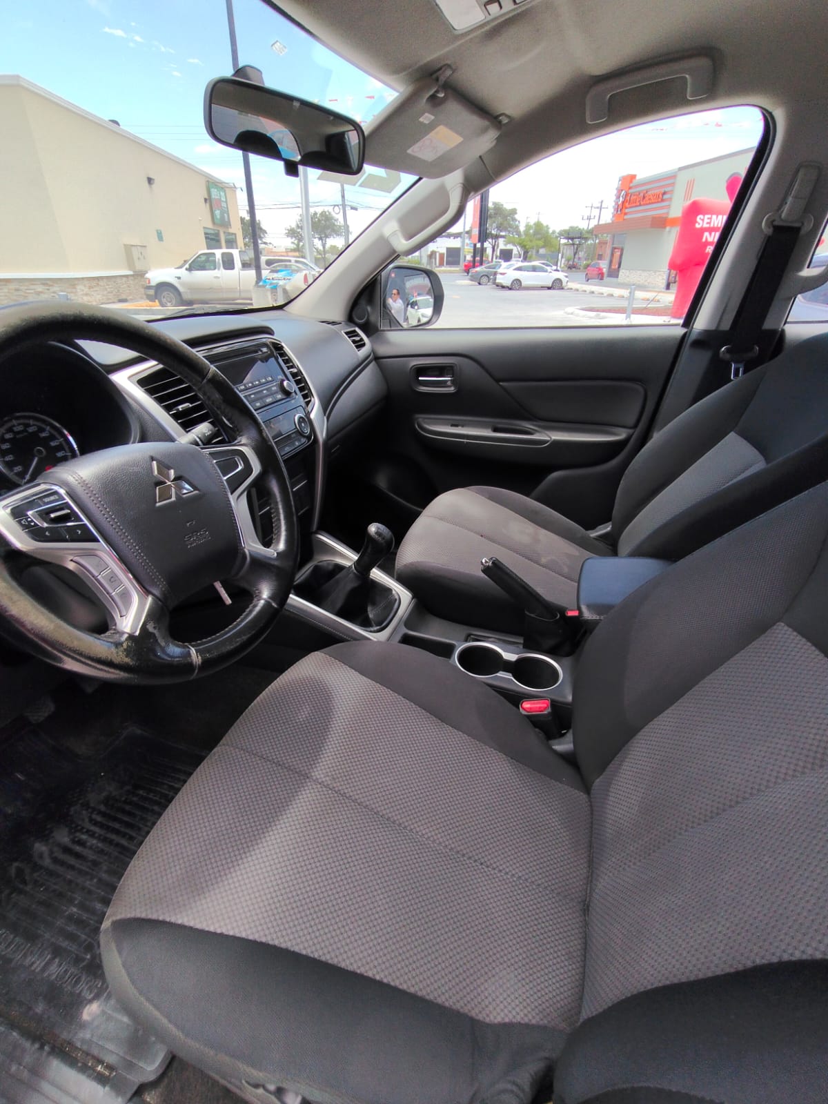 2022 Mitsubishi L200 4 PTS GLX CABINA DOBLE 24L TM5