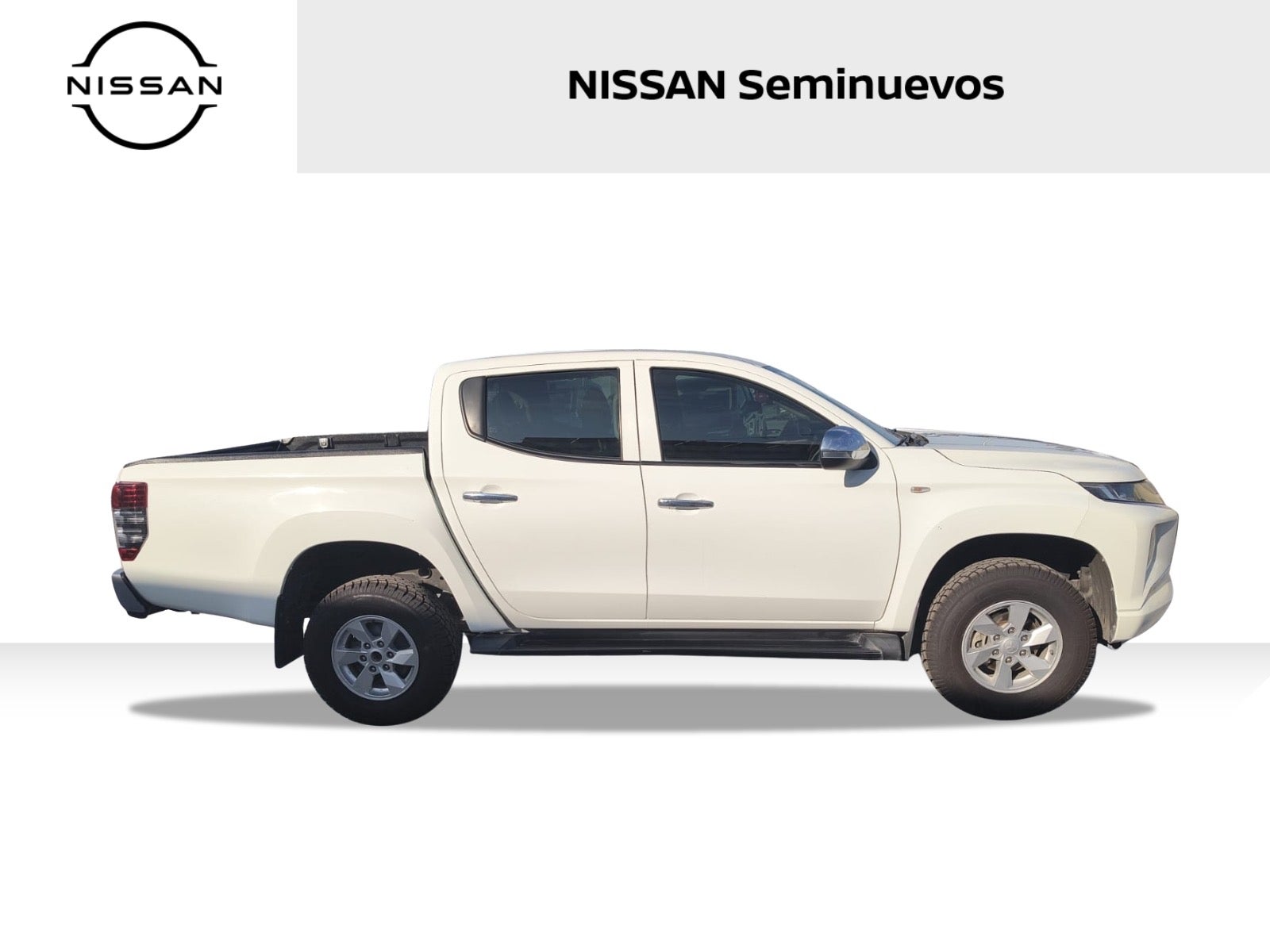 2023 Mitsubishi L200 4 PTS GLX CABINA DOBLE 24TD TM5 4X4