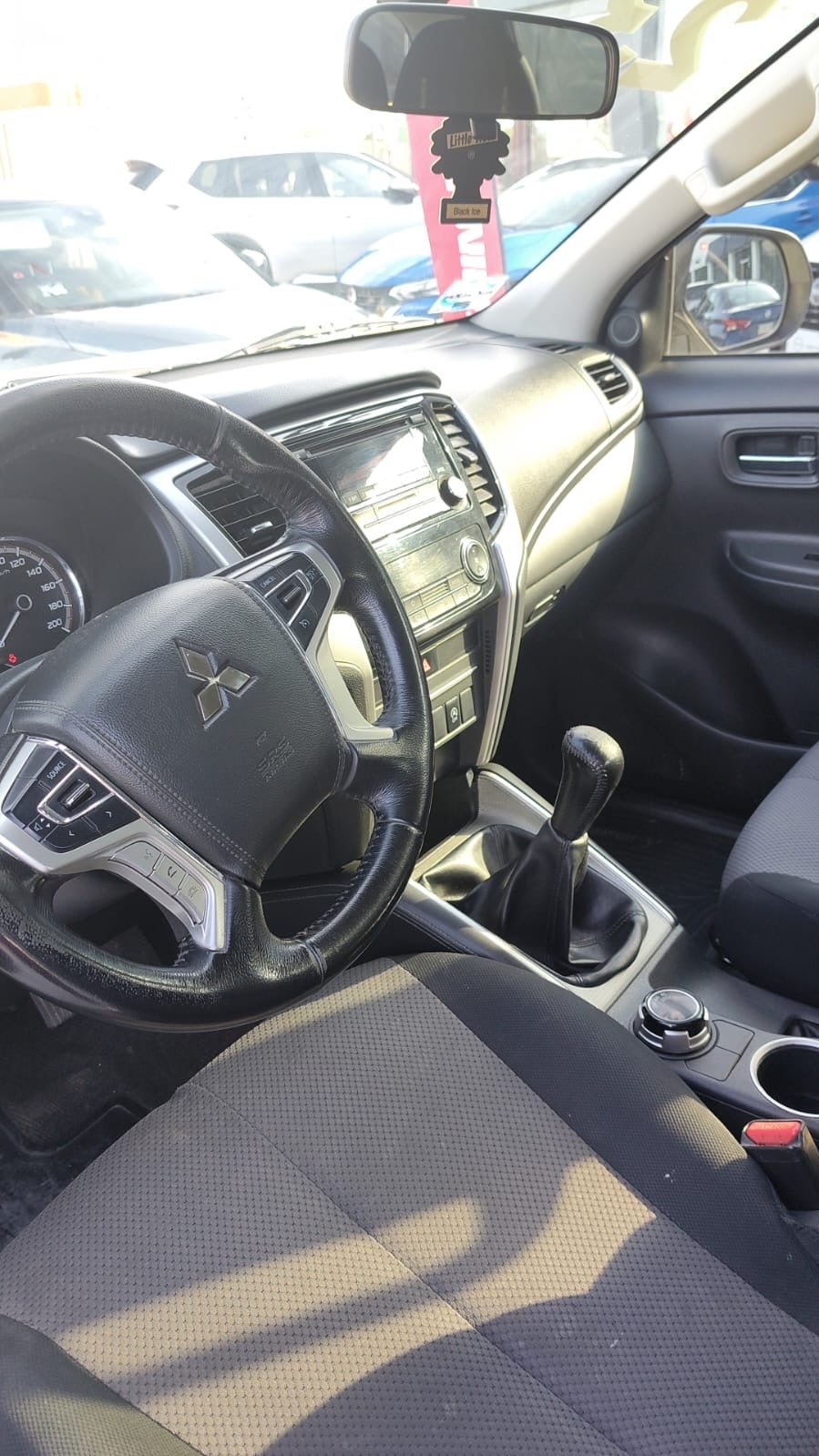 2023 Mitsubishi L200 4 PTS GLX CABINA DOBLE 24TD TM5 4X4
