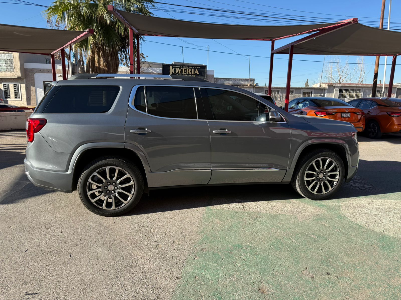 2022 GMC ACADIA 5 PTS DENALI TA 6 PAS PIEL XENON RA-20 CROM 4X4