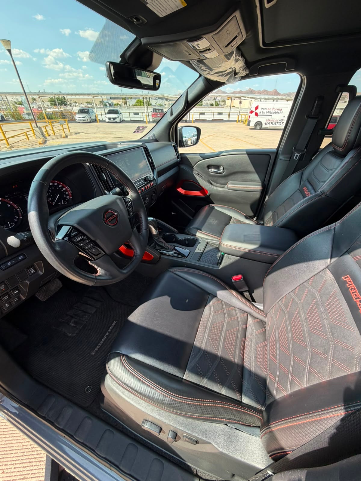 2025 Nissan FRONTIER 4P PRO-4X V63.8 AUT 4X4