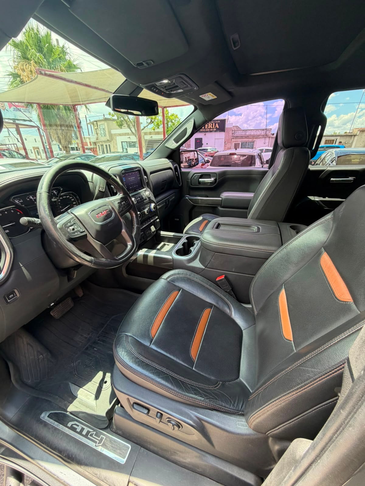 2022 GMC SIERRA 4 PTS AT4 V8 62L TA QC RA-20 4X4