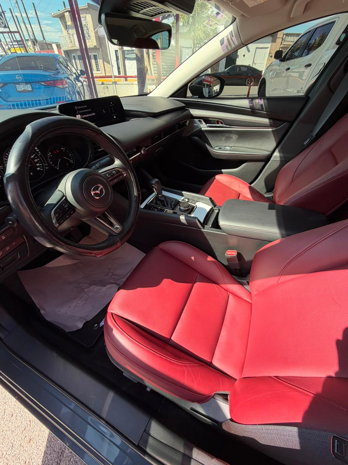 2025 Mazda MAZDA 3 4P SEDAN SIGNATURE L42.5T AUT