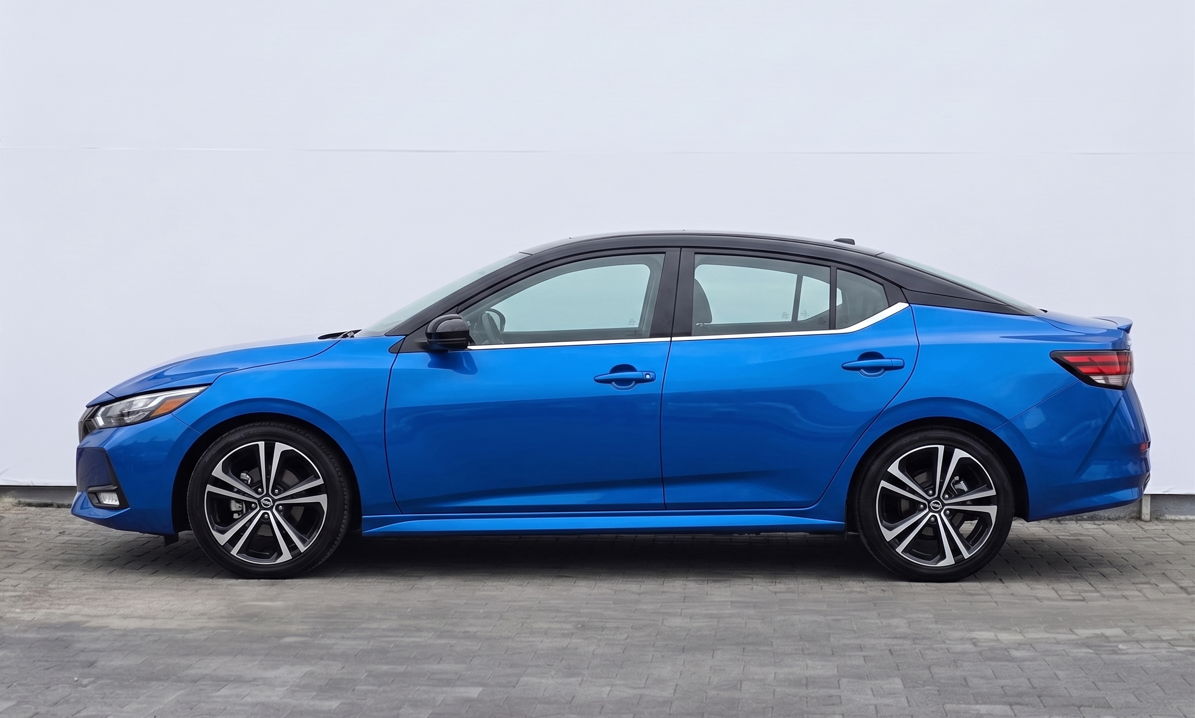 2025 Nissan SENTRA 4P SR PLATINUM BI-TONO L42.0 AUT