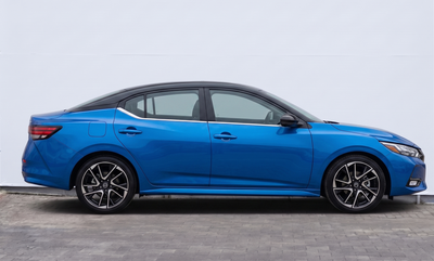 2025 Nissan SENTRA 4P SR PLATINUM BI-TONO L42.0 AUT