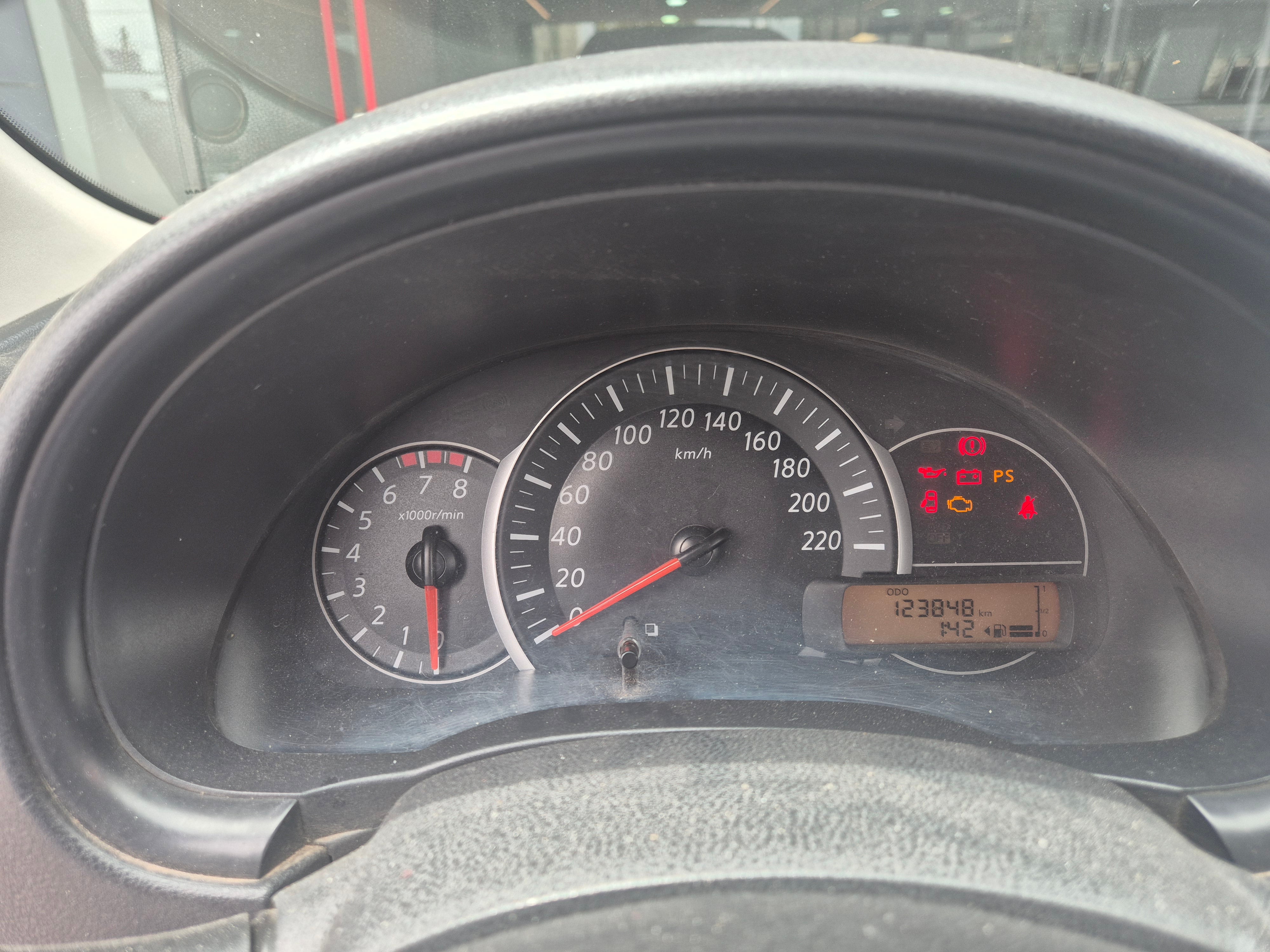 2020 Nissan MARCH 5 PTS HB SENSE TA AAC BLUETOOTH CD R-14