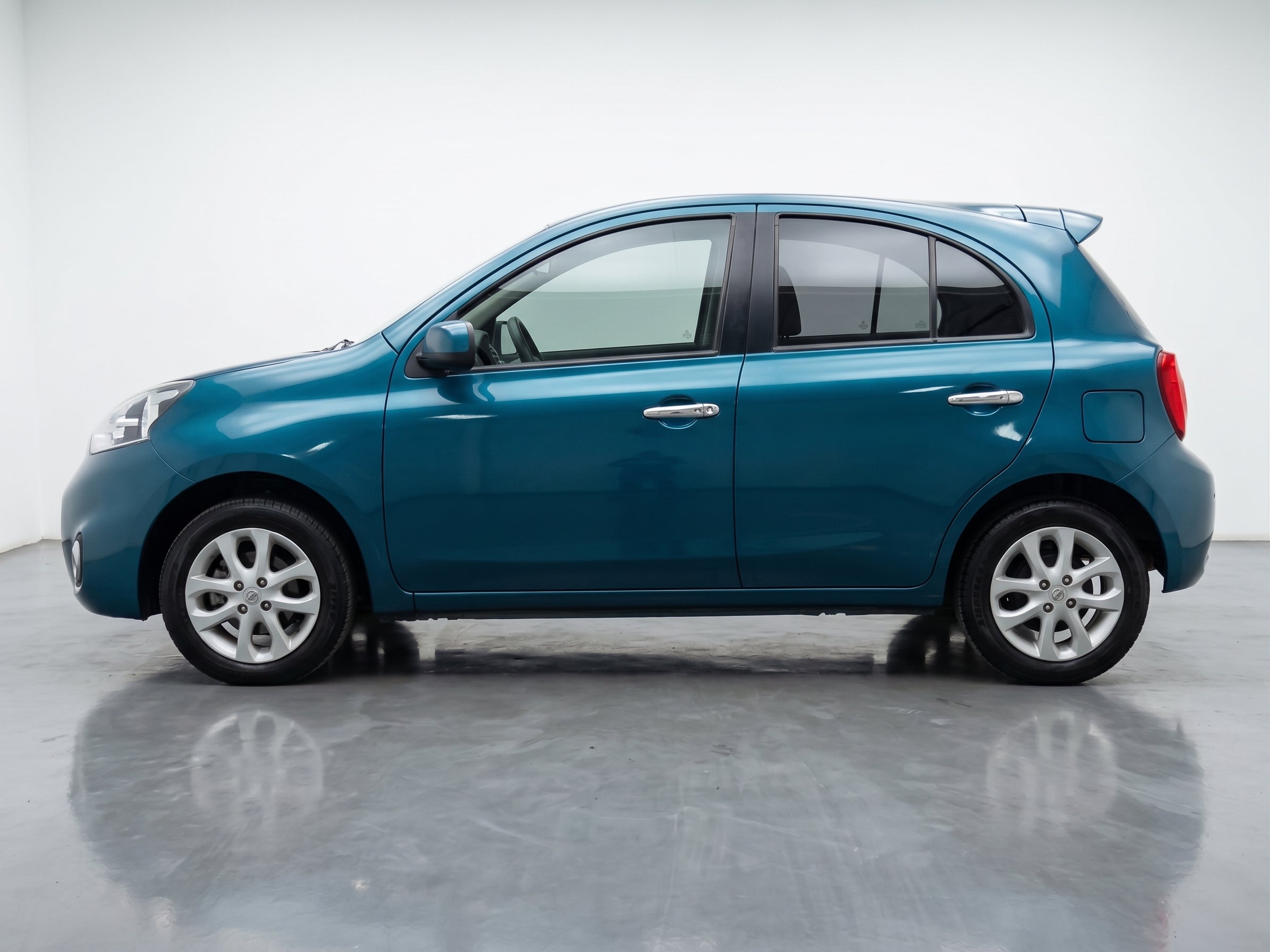 2019 Nissan MARCH 5 PTS HB ADVANCE TA AAC VE BA ABS CD RA-15