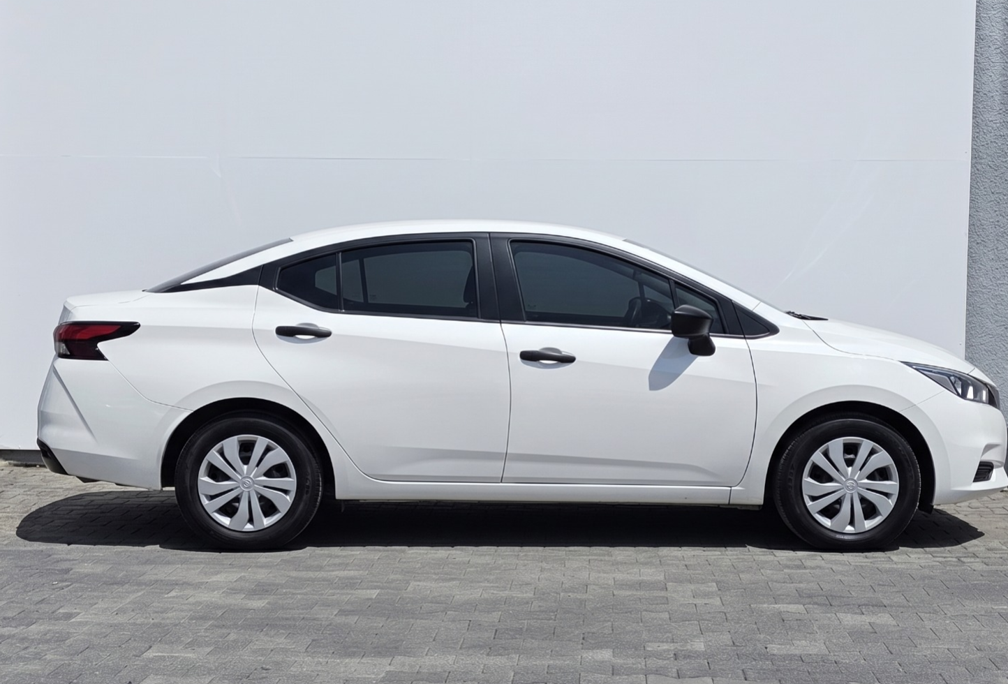 2024 Nissan VERSA 4P SENSE L41.6 AUT