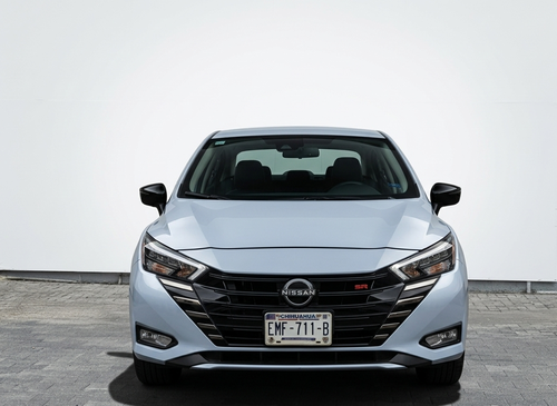 2024 Nissan VERSA 4P SR L41.6 AUT