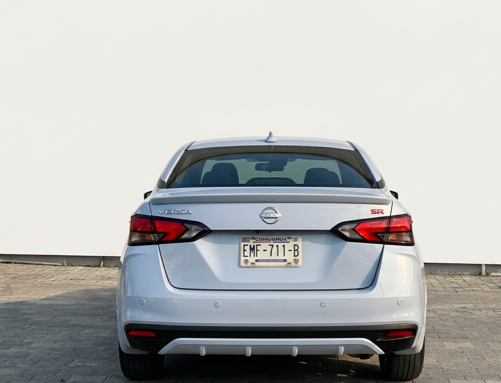 2024 Nissan VERSA 4P SR L41.6 AUT