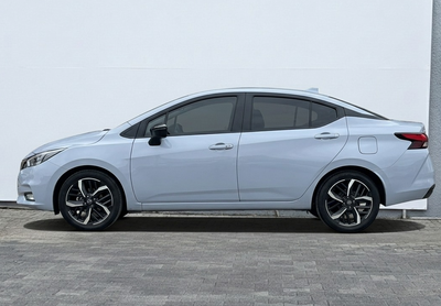 2024 Nissan VERSA 4P SR L41.6 AUT