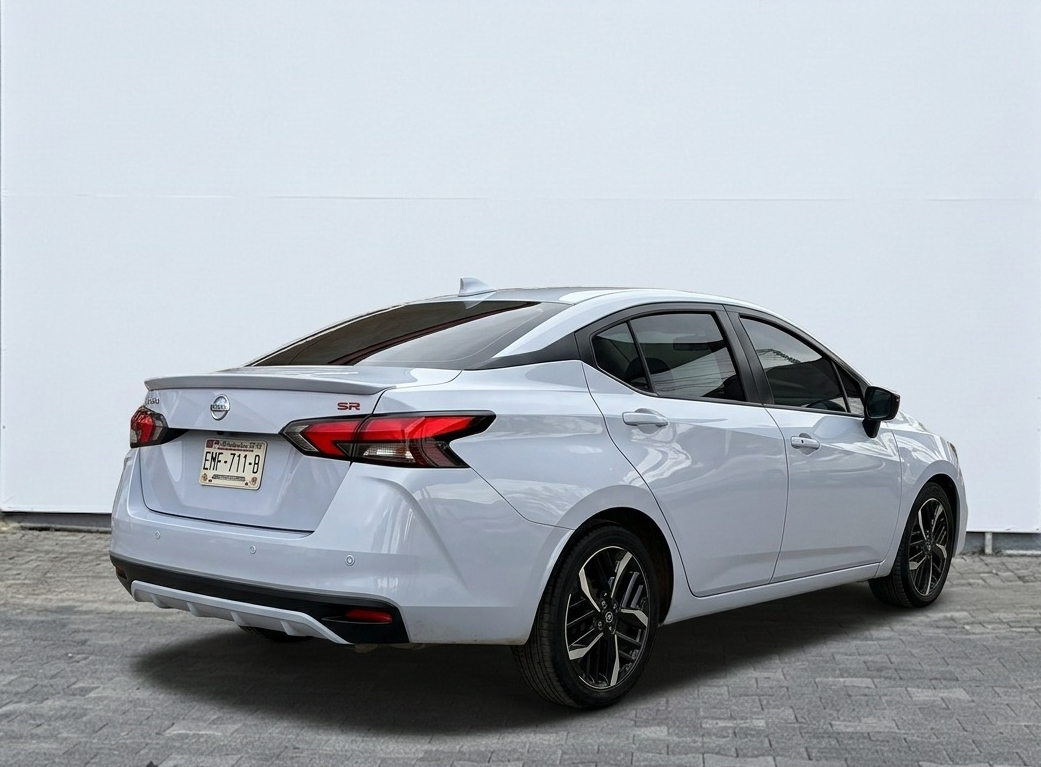 2024 Nissan VERSA 4P SR L41.6 AUT