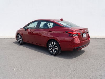 2020 Nissan VERSA 4 PTS PLATINUM CVT AAC AUT VE PIEL GPS F LED RA-17