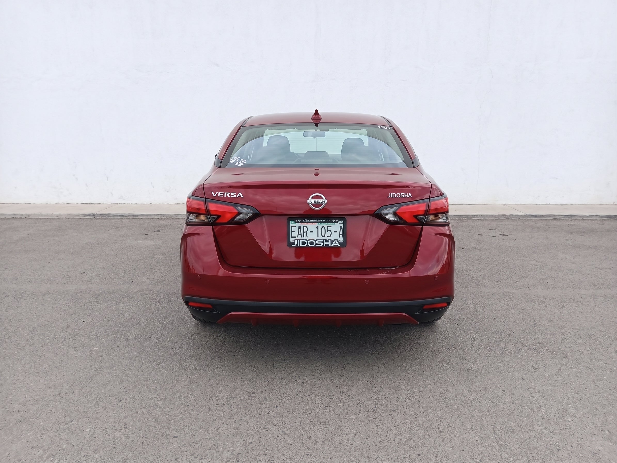 2020 Nissan VERSA 4 PTS PLATINUM CVT AAC AUT VE PIEL GPS F LED RA-17