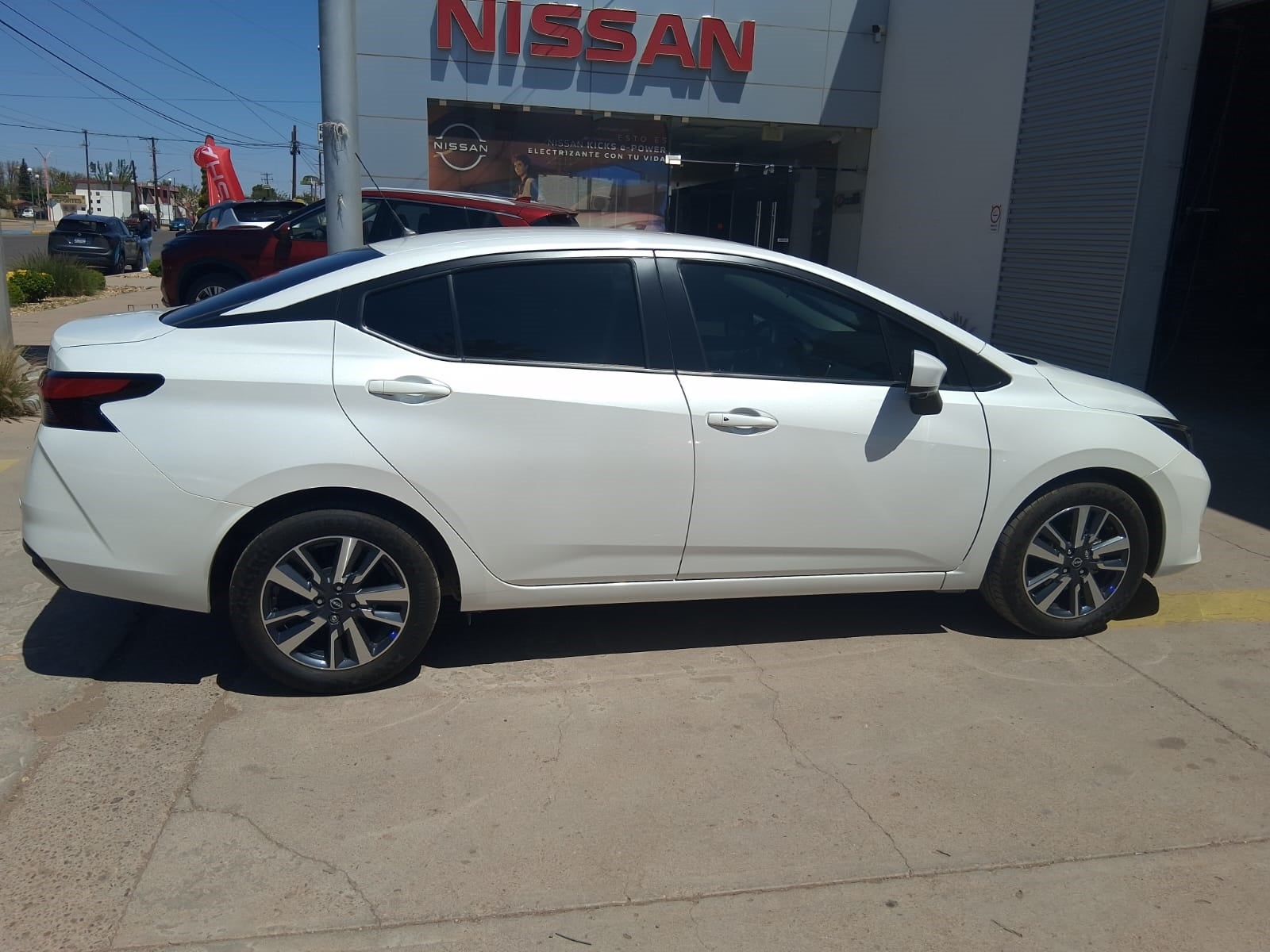 2024 Nissan VERSA 4P ADVANCE L41.6 AUT