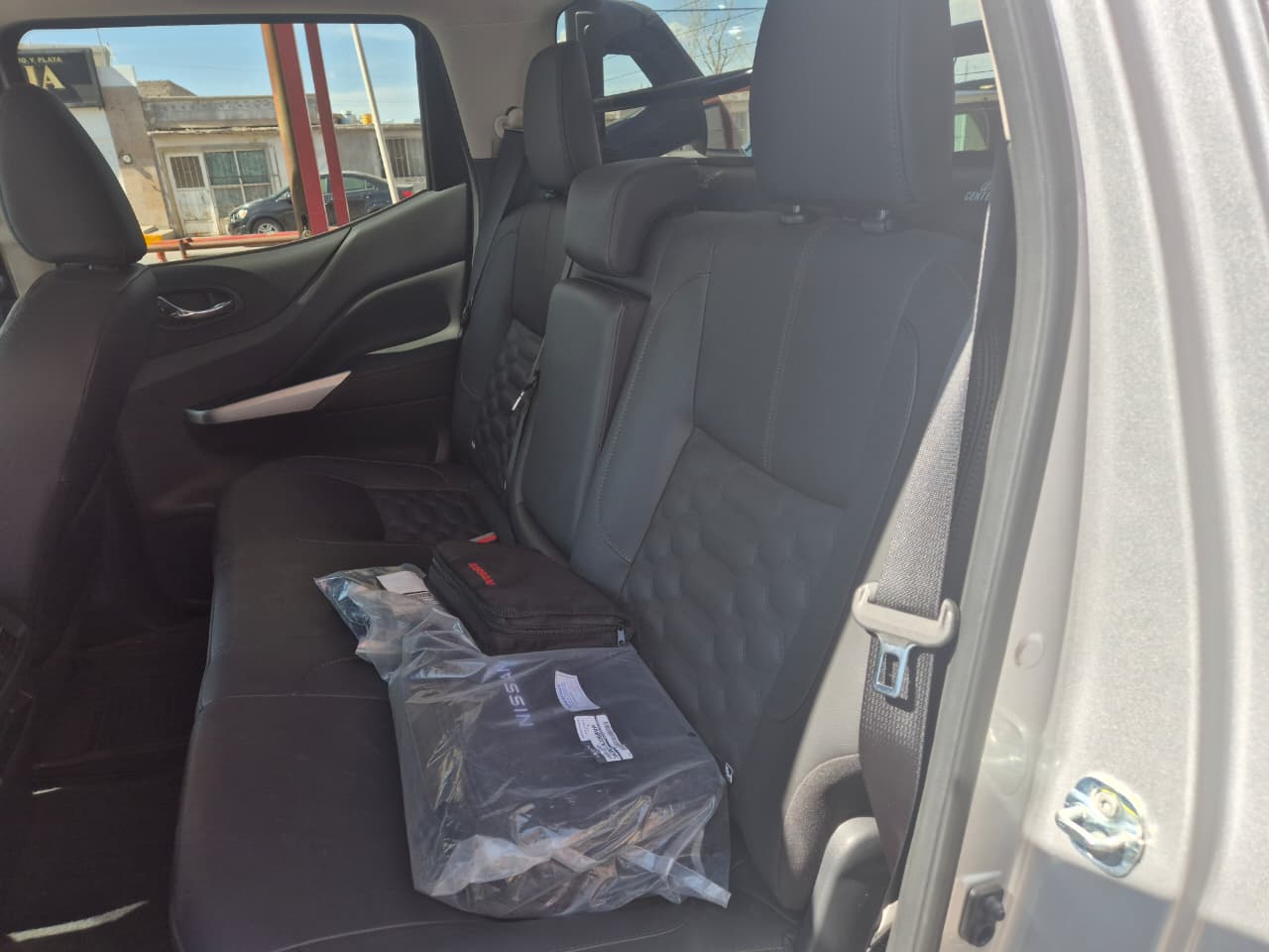 2025 Nissan FRONTIER 4P PLATINUM LE L42.5 AUT