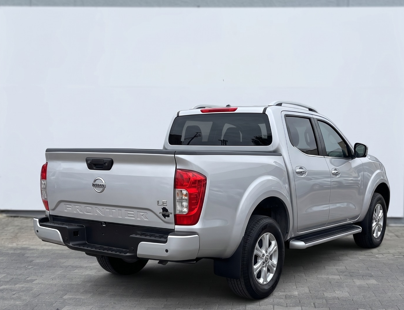 2025 Nissan NP300 CHASIS TM AC VDC