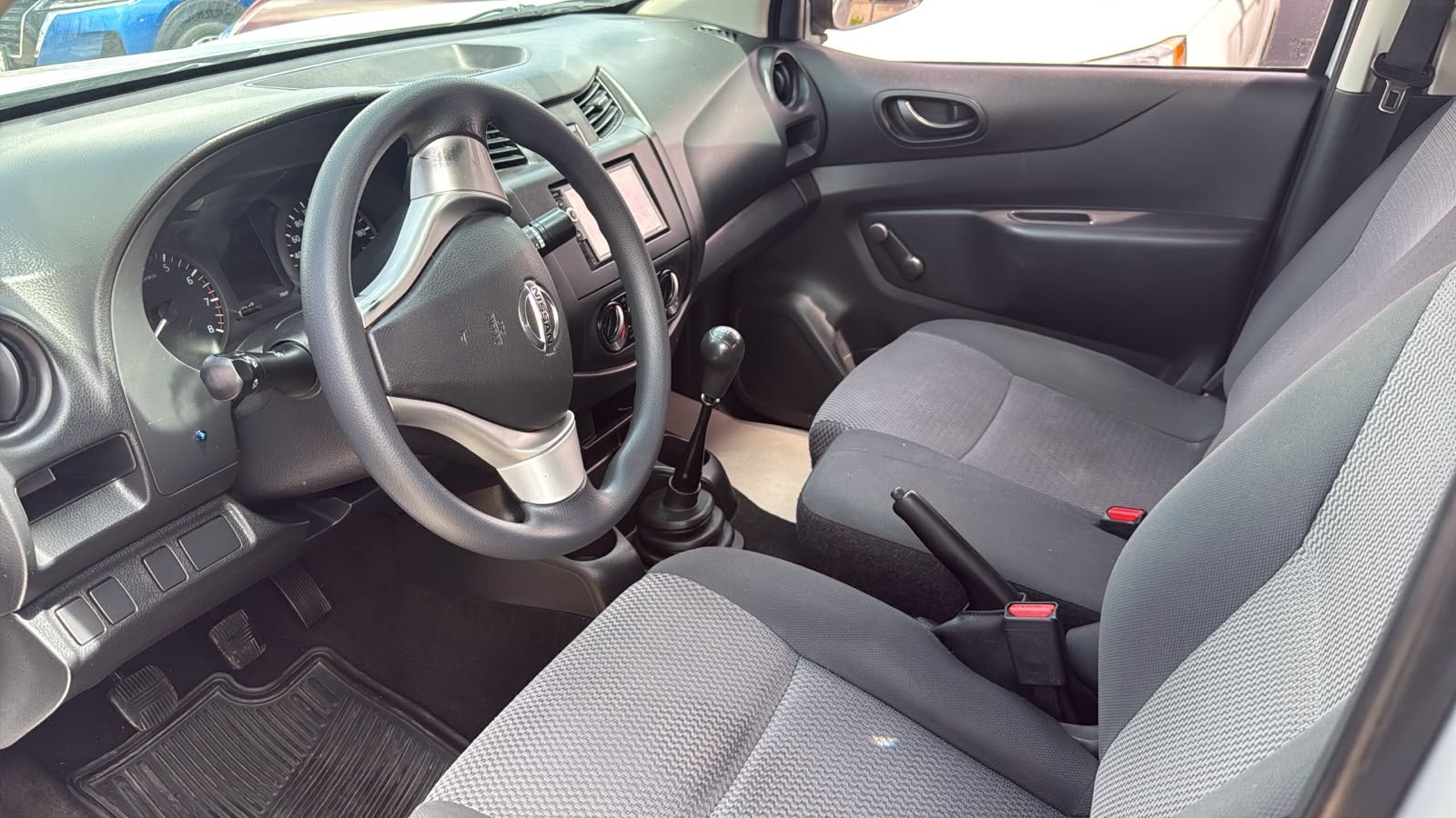 2019 Nissan NP300 4 PTS PICK-UP DOBLE CABINA S TM6 AAC