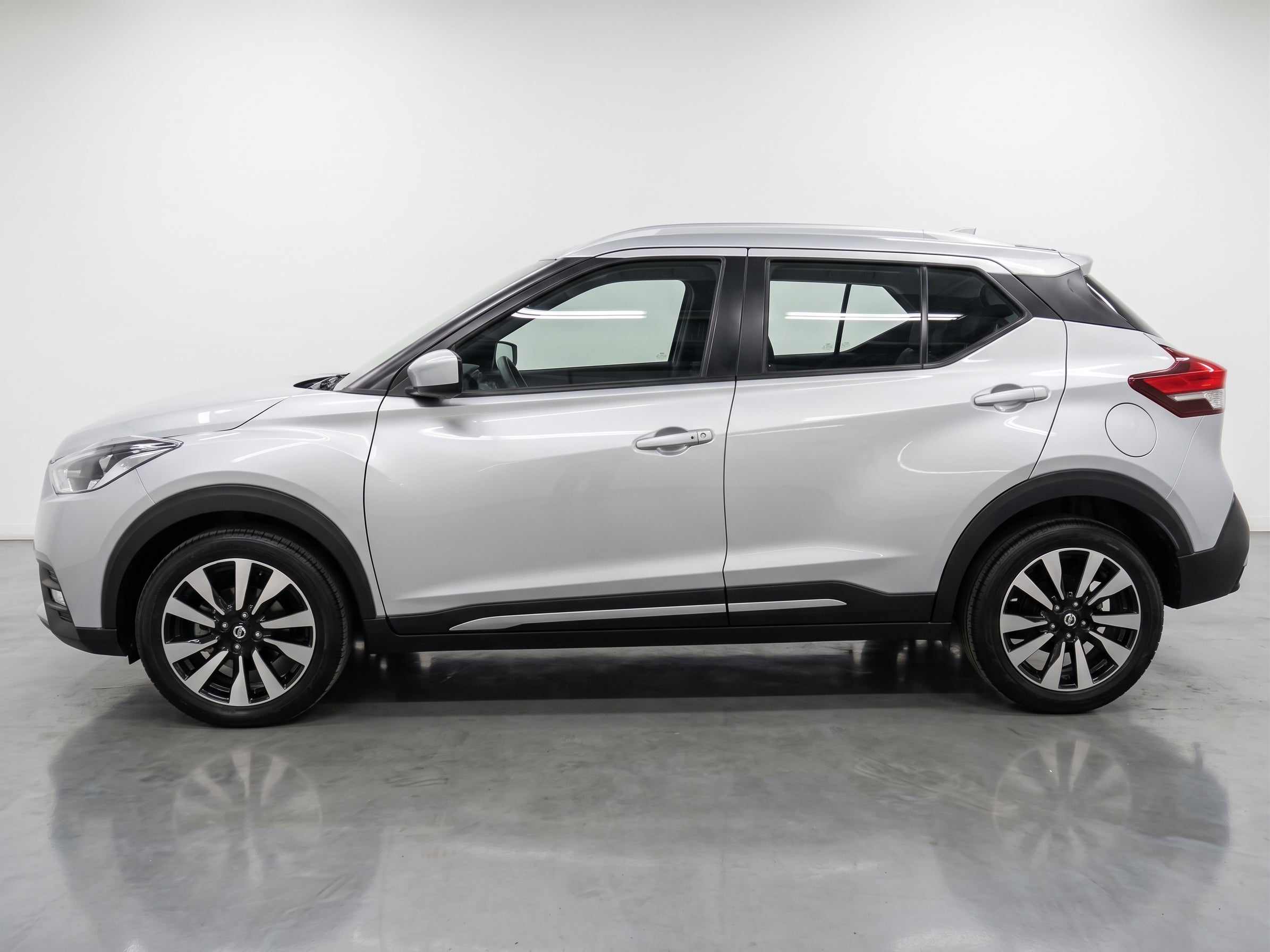 2020 Nissan KICKS 5 PTS ADVANCE 16L TA AAC VE RA-17
