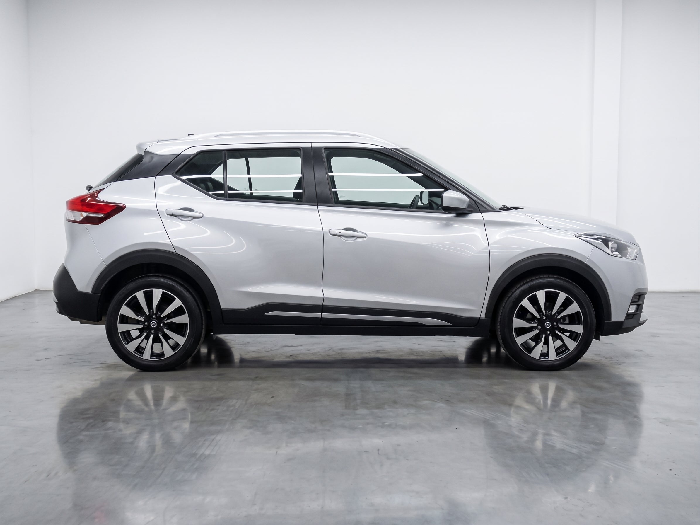 2020 Nissan KICKS 5 PTS ADVANCE 16L TA AAC VE RA-17
