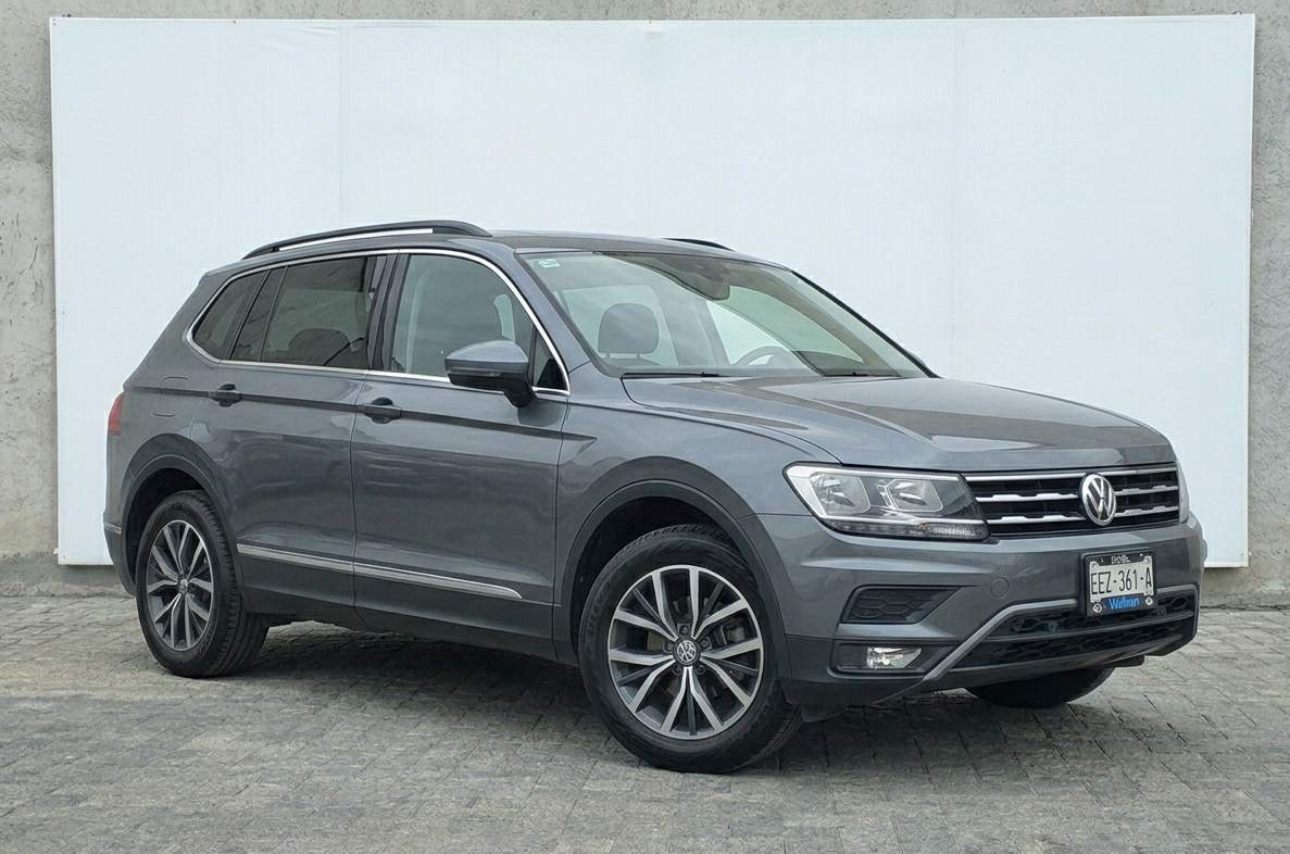 2018 Volkswagen TIGUAN 5 PTS COMFORTLINE 14T DSG CAMARA REVERSA F NIEBLA RA-17