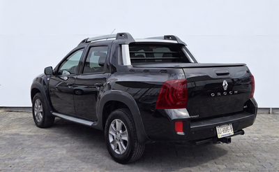 2022 RENAULT OROCH 4 PTS OUTSIDER TM6 VE GPS FNIEBLA CANTONERAS RA-16