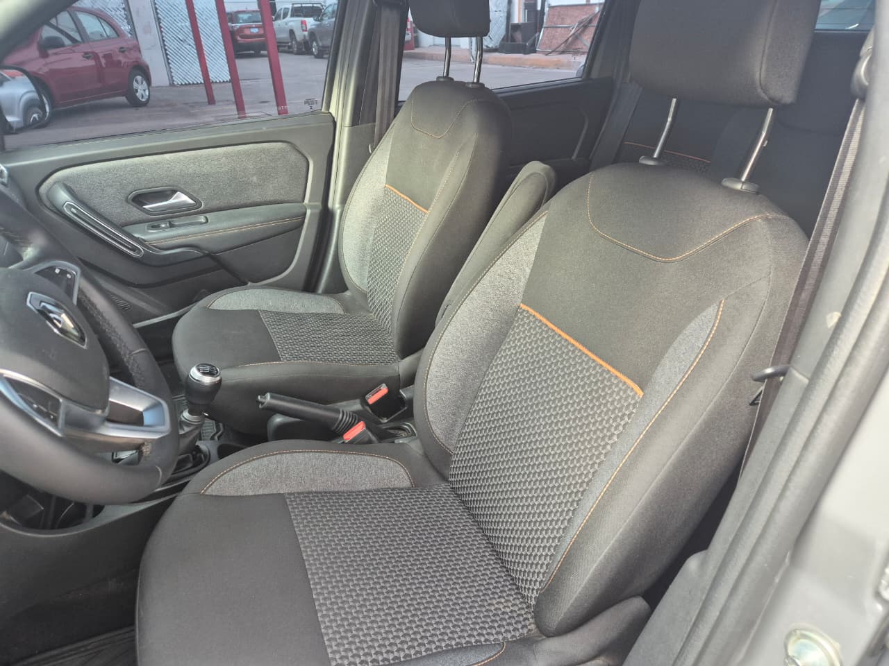 2025 RENAULT OROCH 4P OUTSIDER L41.6 MAN