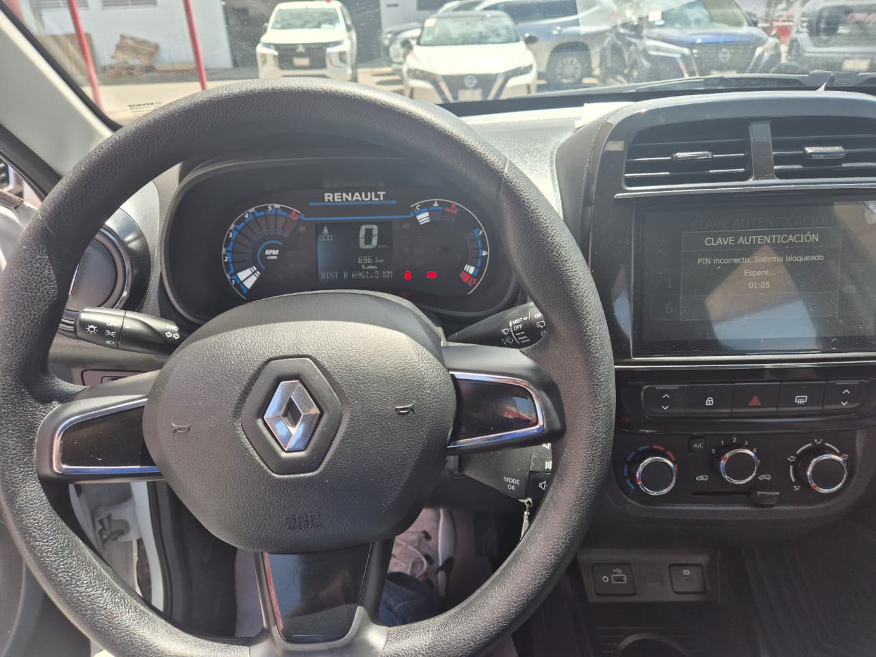 2025 RENAULT KWID 5P ICONIC L31.0 MAN