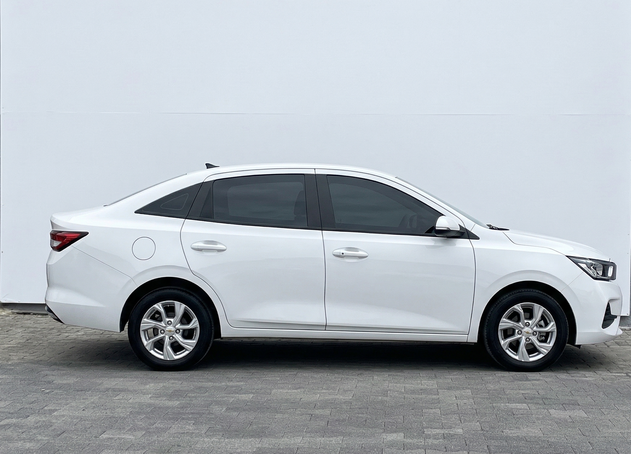 2024 Chevrolet AVEO 4P LS L41.5 MAN