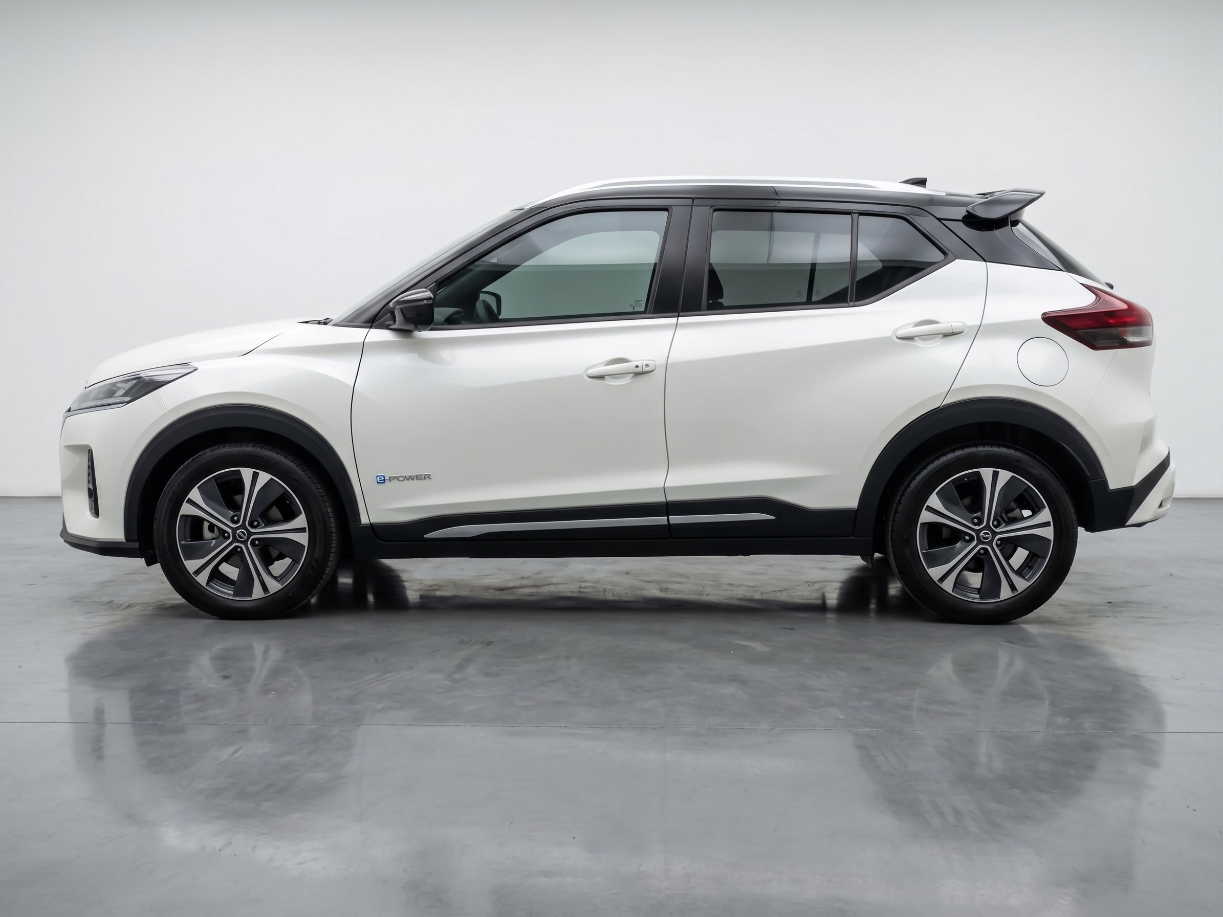 2024 Nissan KICKS 5P PLATINUM E-POWER HEV L31.2 AUT