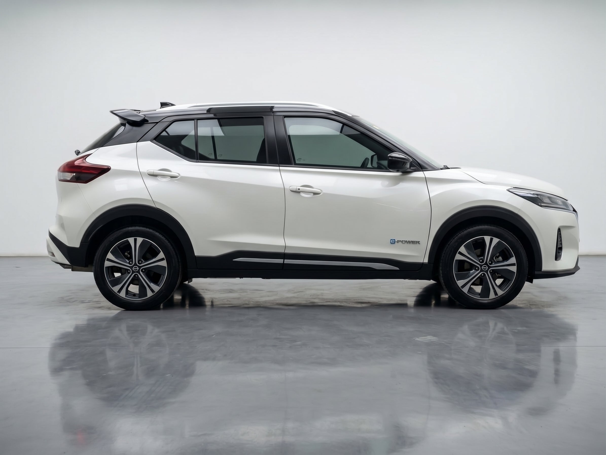 2024 Nissan KICKS 5P PLATINUM E-POWER HEV L31.2 AUT