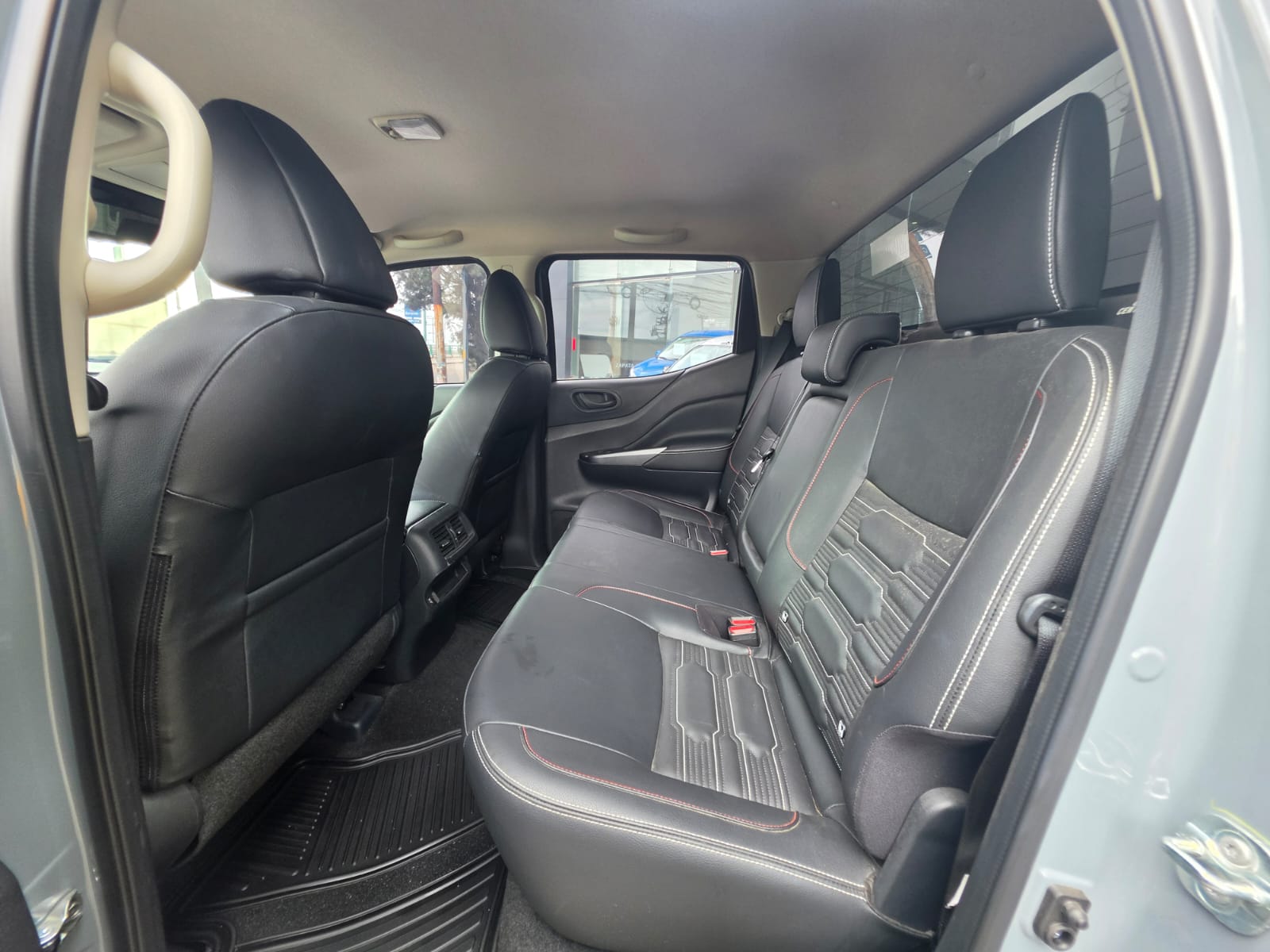 2025 Nissan FRONTIER 4P PRO-4X L42.5 AUT 4X4