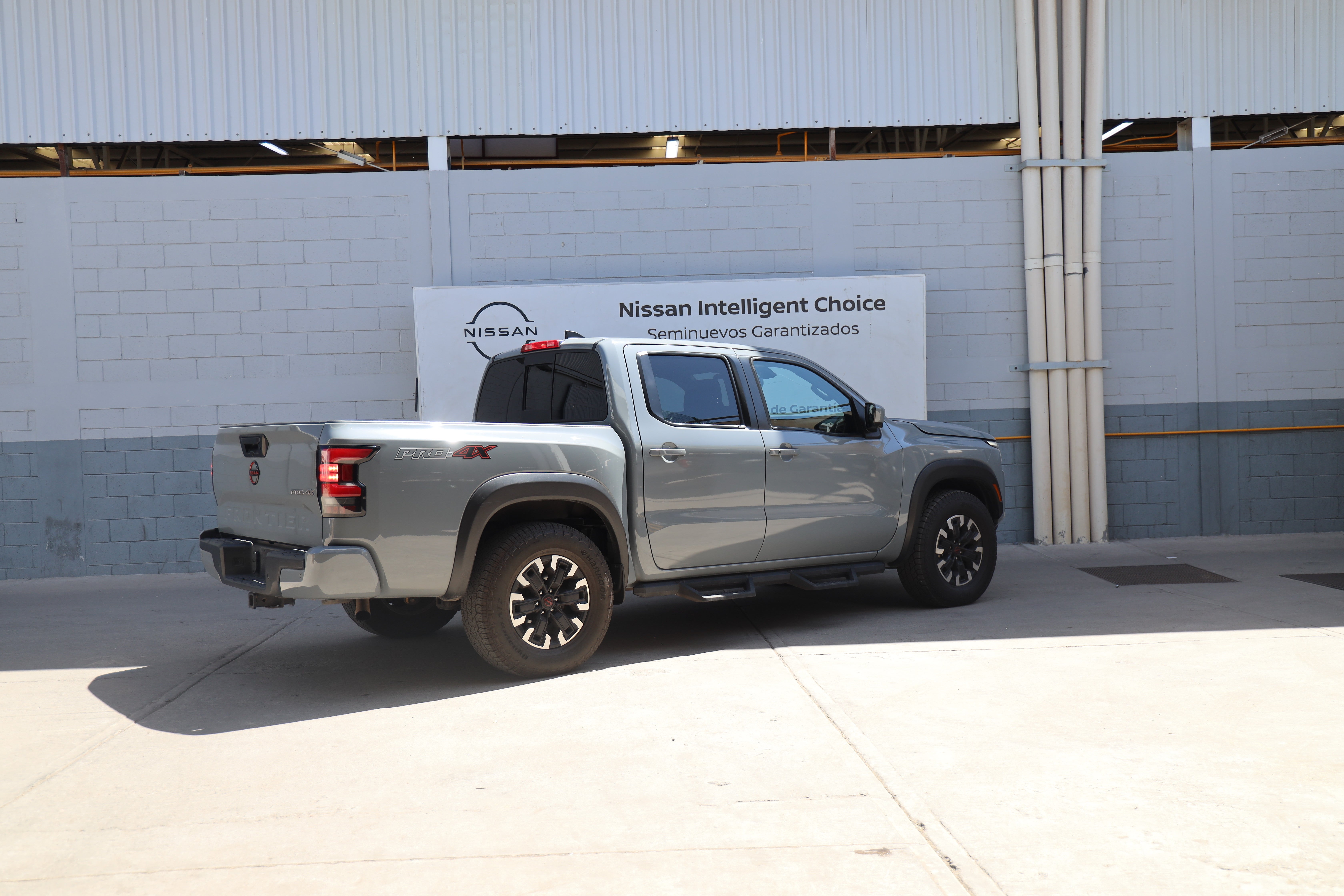 2022 Nissan FRONTIER 4 PTS PRO 4X V6 38L TA AAC PIEL RA-17 4X4