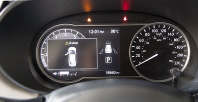 2022 Nissan VERSA 4 PTS PLATINUM CVT AAC AUT VE PIEL GPS F LED RA-17