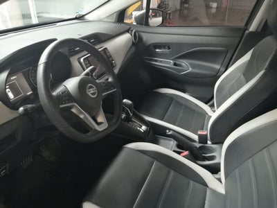 2022 Nissan VERSA 4 PTS PLATINUM CVT AAC AUT VE PIEL GPS F LED RA-17