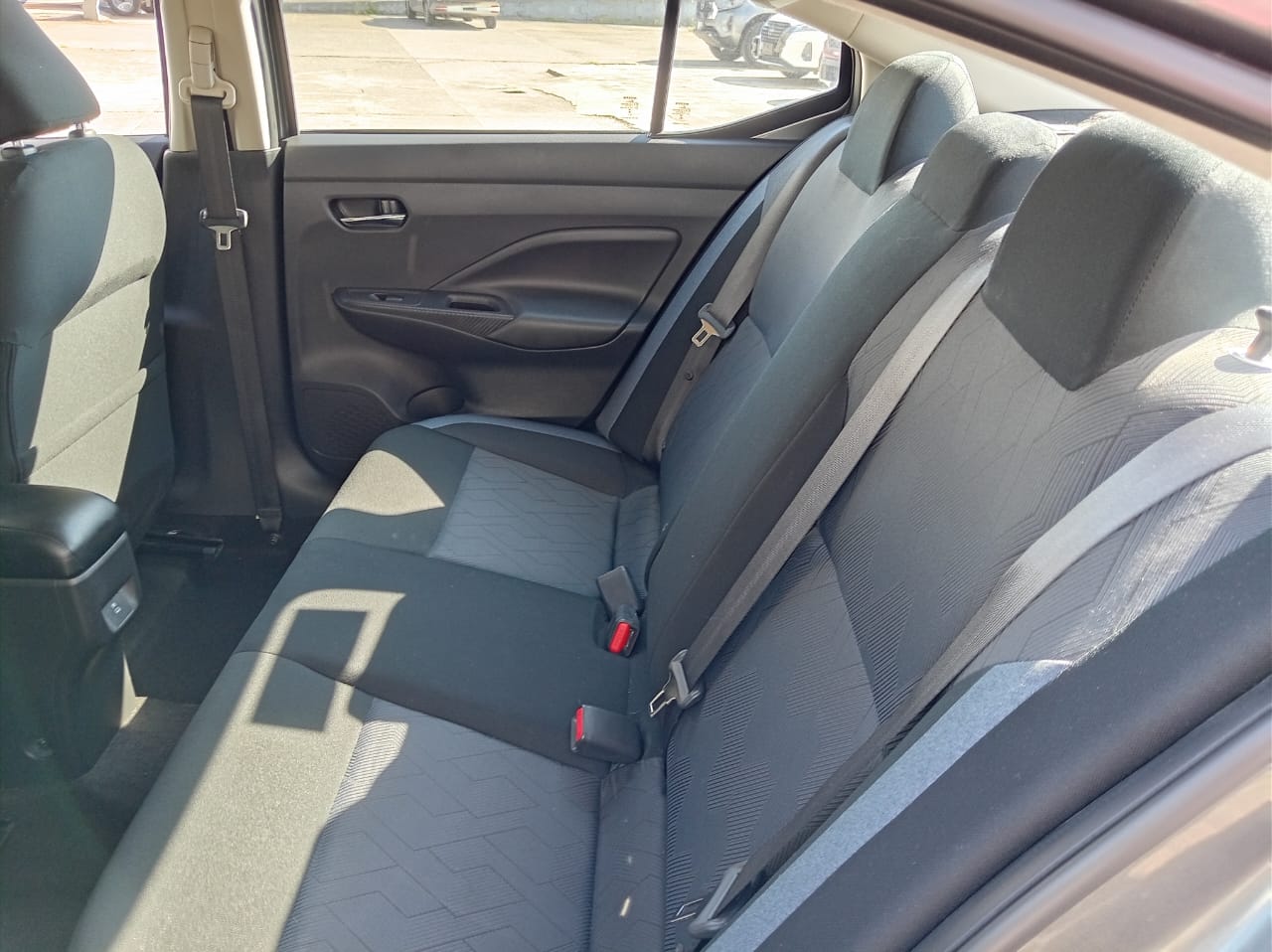 2024 Nissan VERSA 4P ADVANCE L41.6 AUT