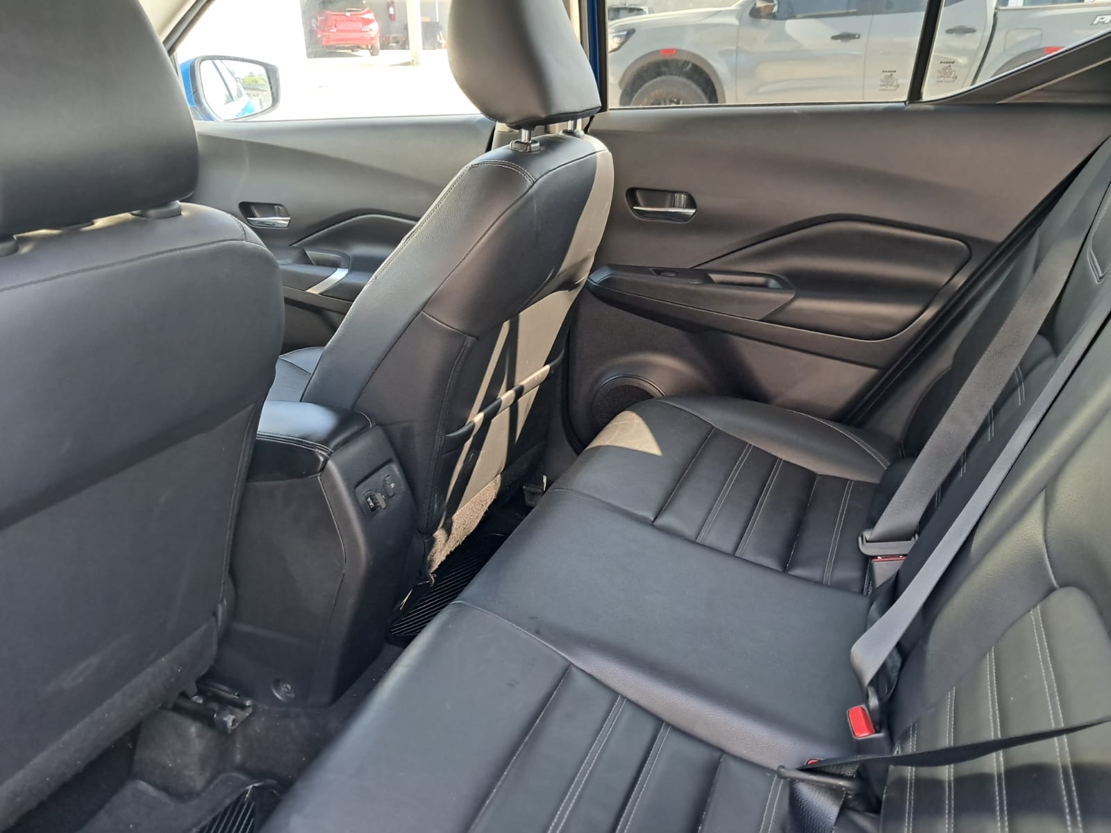 2023 Nissan KICKS 5 PTS PLATINUM 16L TA AAC AUT PIEL GPS RA-18