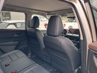 2026 Nissan X-TRAIL 5P PLATINUM E.POWER HEV L31.5 AUT