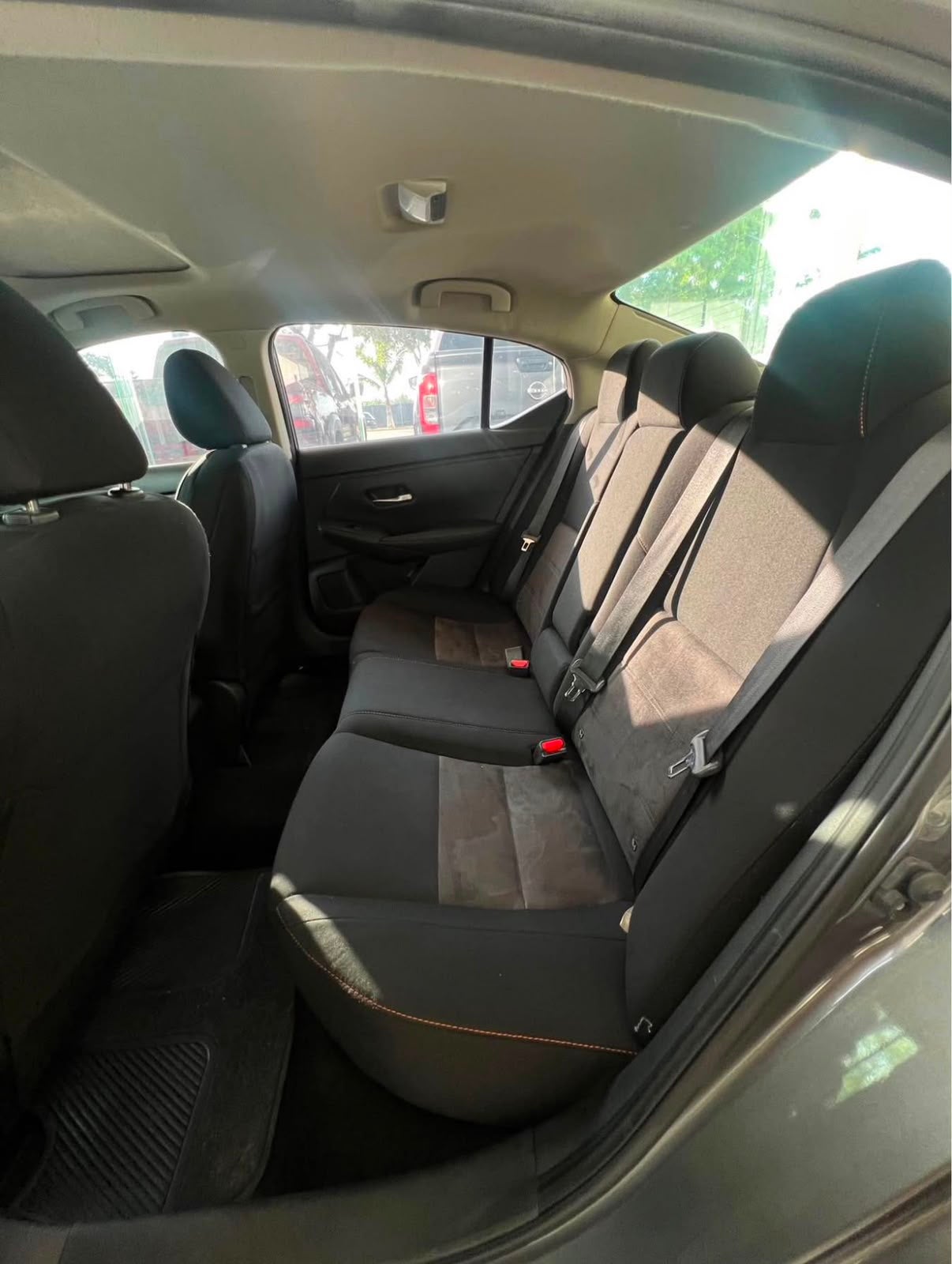 2023 Nissan SENTRA 4 PTS SR CVT AAC ASTOS DEPORTIVOS BOSE QC F LED RA-18
