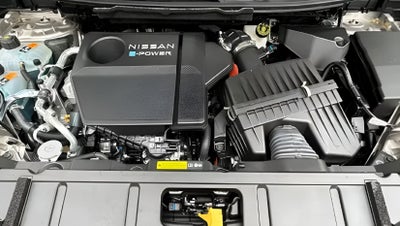 2025 Nissan X-TRAIL 5P PLATINUM E.POWER HEV L31.5 AUT