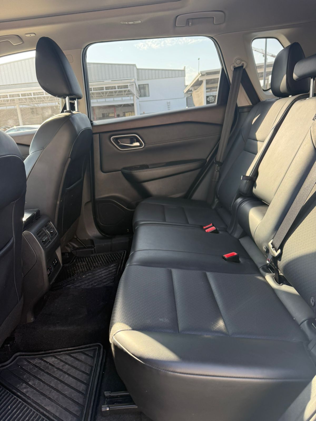 2025 Nissan X-TRAIL 5P PLATINUM E.POWER HEV L31.5 AUT