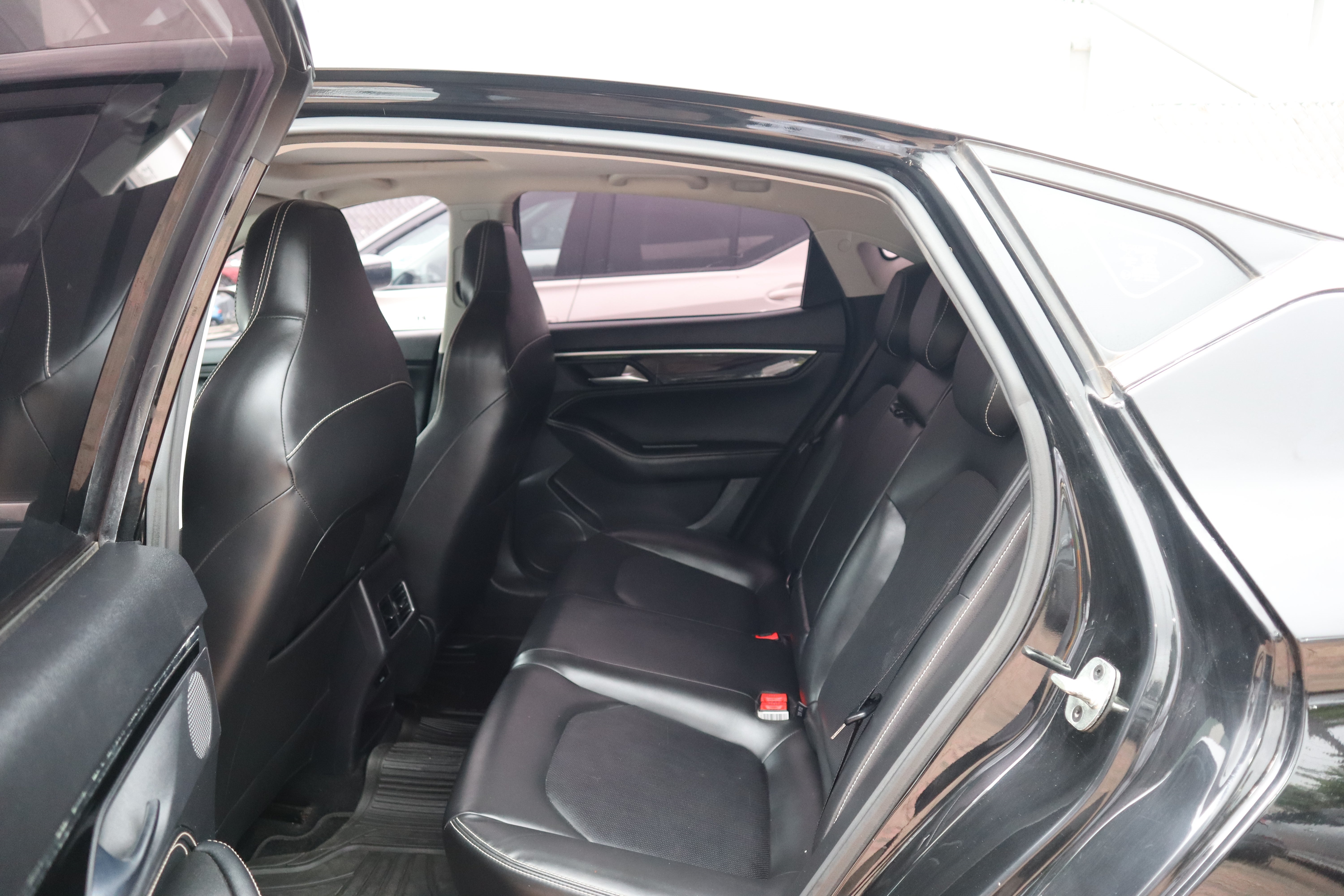 2022 JAC J7 ADVANCED, L4, 1.5T, 148 CP, 4 PUERTAS, STD, PIEL, BA, AA