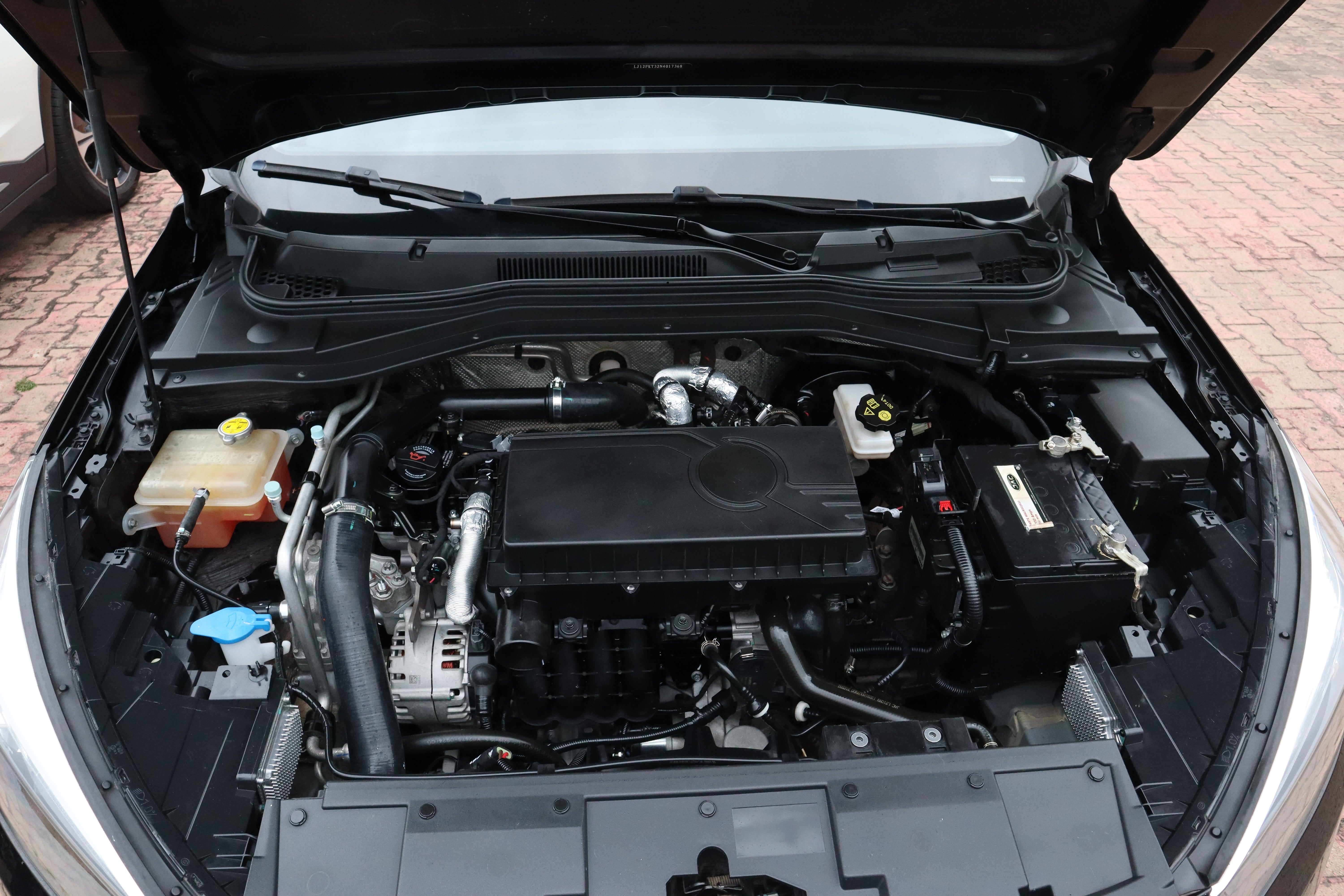 2022 JAC J7 ADVANCED, L4, 1.5T, 148 CP, 4 PUERTAS, STD, PIEL, BA, AA