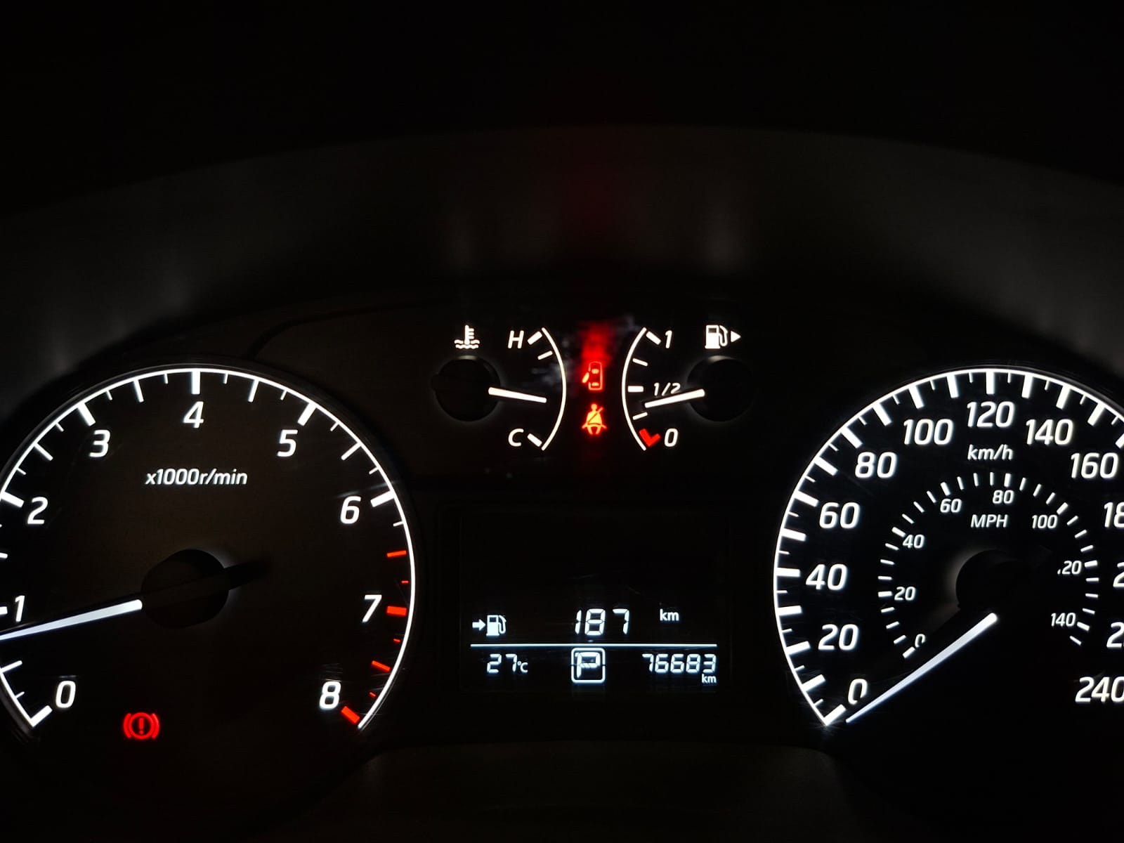 2017 Nissan SENTRA 4 PTS SENSE CVT AAC RA-16