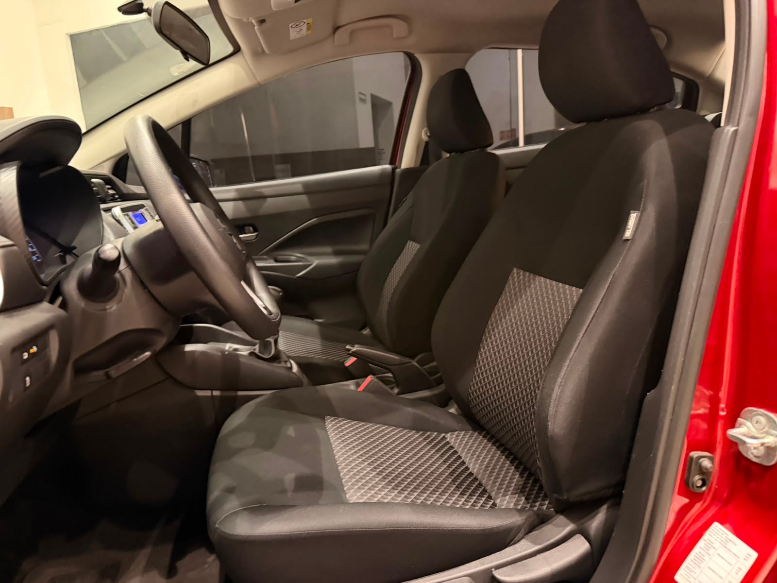 2022 Nissan VERSA 4 PTS SENSE TM5 AAC. VE R-15