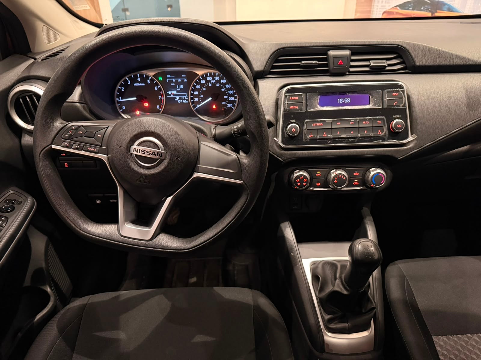2022 Nissan VERSA 4 PTS SENSE TM5 AAC. VE R-15