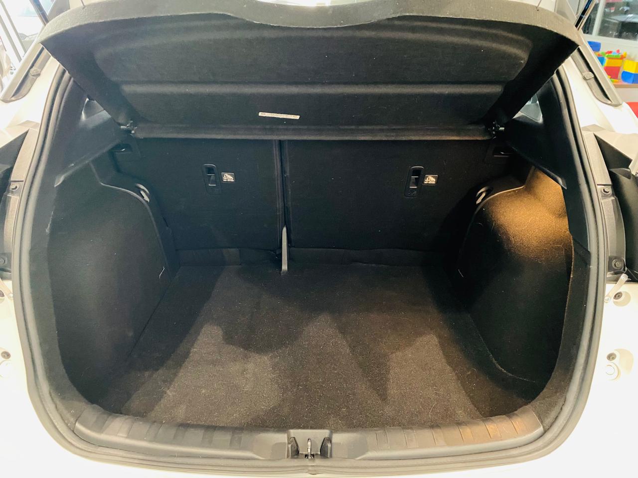 2023 Nissan KICKS 5 PTS EXCLUSIVE 16L TA AAC AUT PIEL GPS RA-17