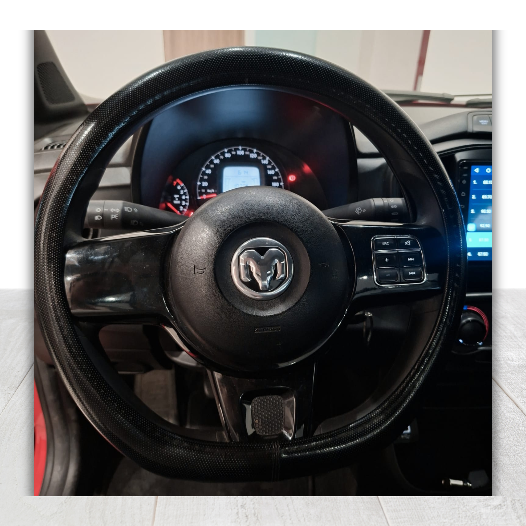 2023 RAM 700 2 PTS CABINA SENCILLA TM5 R-14