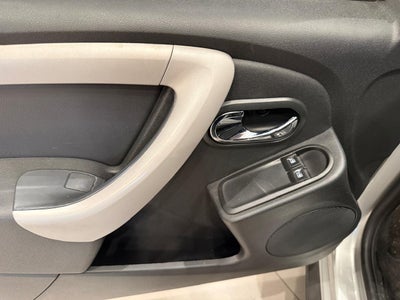 2018 RENAULT DUSTER 5 PTS ZEN TA AAC VE DEL MP3 R-16