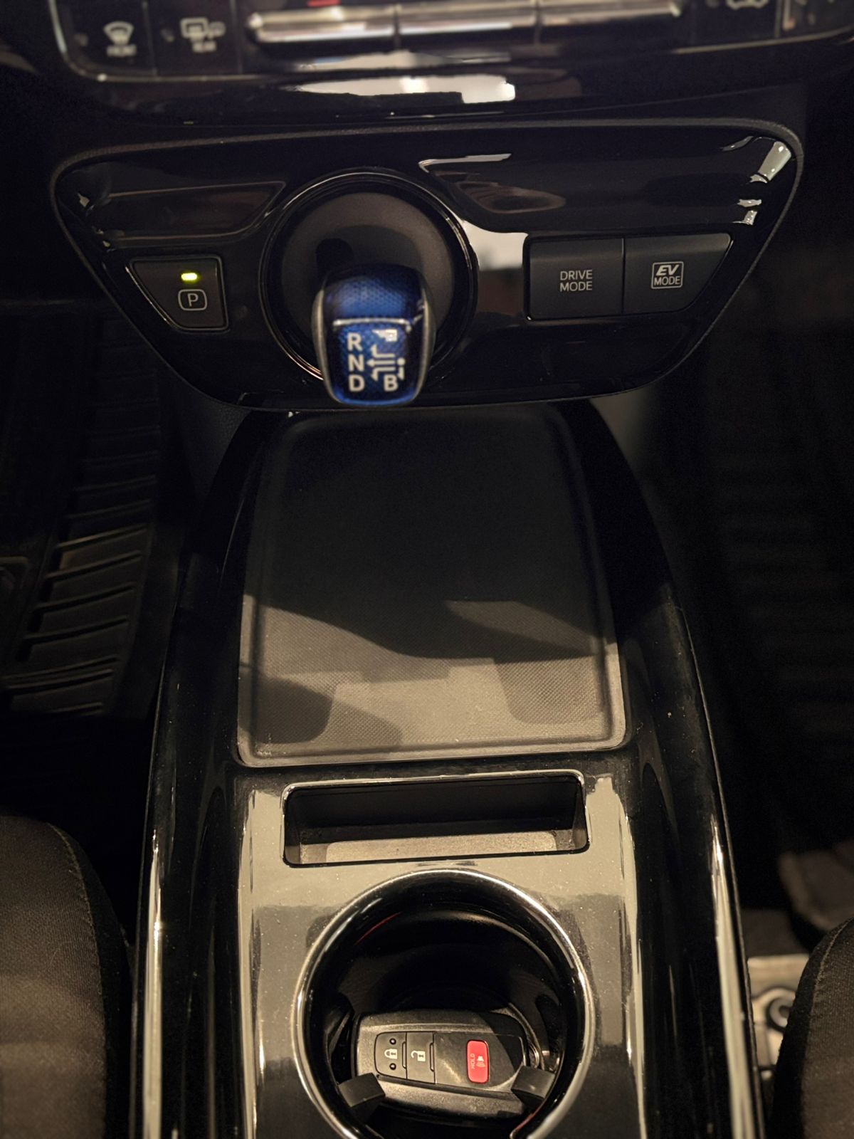 2020 Toyota PRIUS 5 PTS BASE HIBRIDO TA